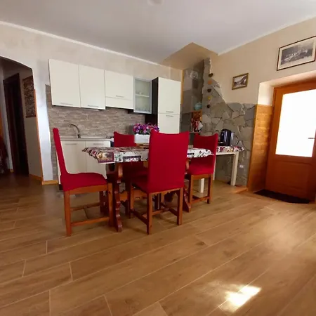 Ca D'margherita And Heidi アパート